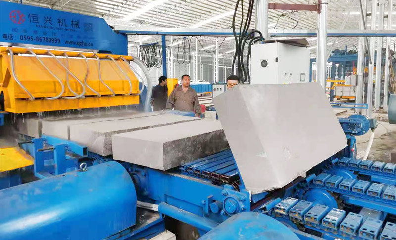 泡沫混凝土自(zì)保溫砌塊設備(bei)生産工藝